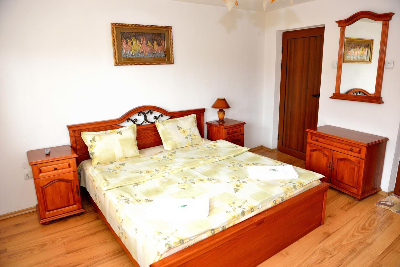Guest House Mavrudieva Koprivshtitsa Luaran gambar